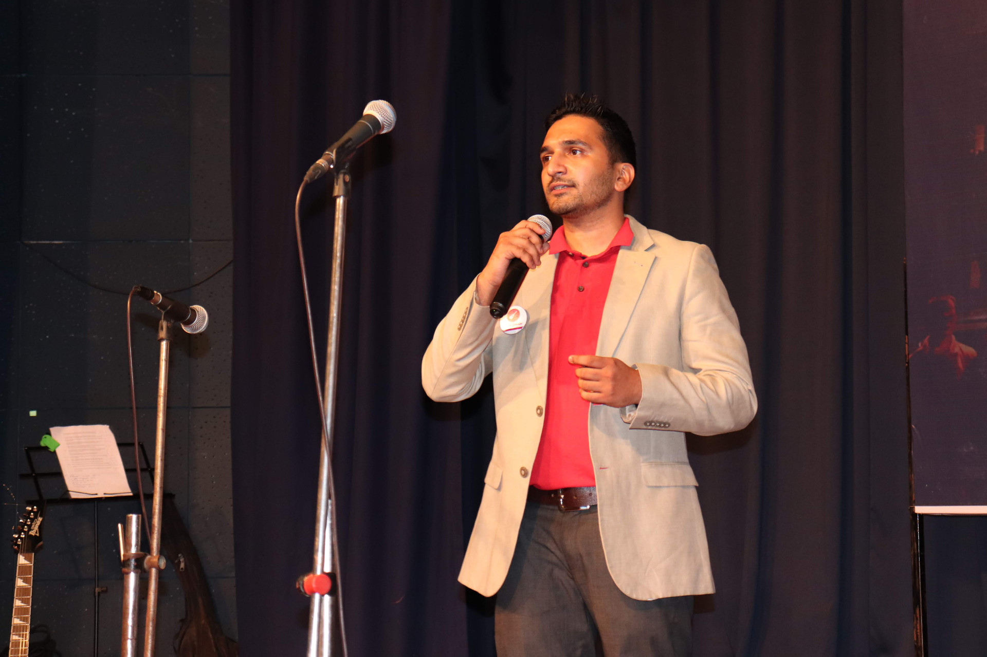 Dr Ojas Joshi speaking during a Music Therapy session